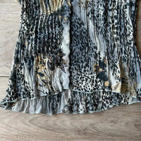 Funsport Animal Print  Sequins Ruffles Blouse - Picture 8 of 13